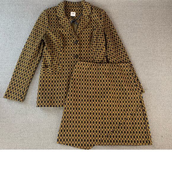 Cabi Standout Kensinggton Proper Blazer & Skirt Set Gold Navy Medallion Small - Picture 2 of 15